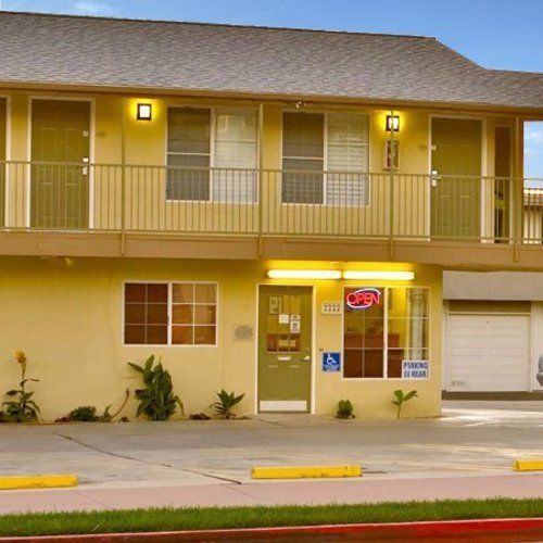 Miramar Motel